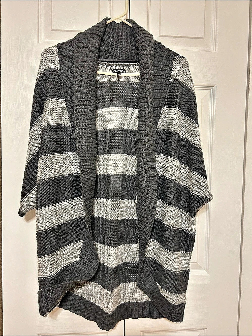Express Striped Cardigan in Gray & White Size Medium